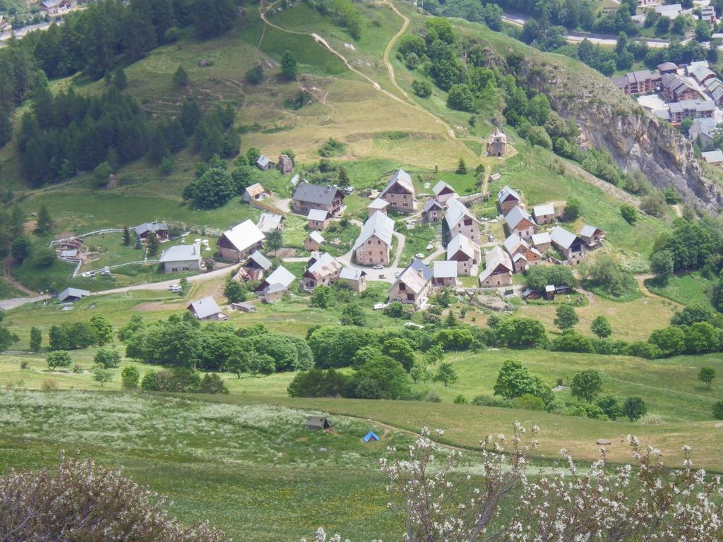 Hotel De La Poste วัลลัวร์ ภายนอก รูปภาพ